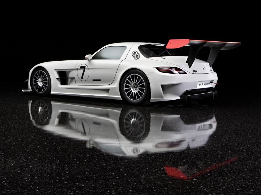  Mercedes-Benz SLS AMG GT3 2010 года  (фото 41 из 47)